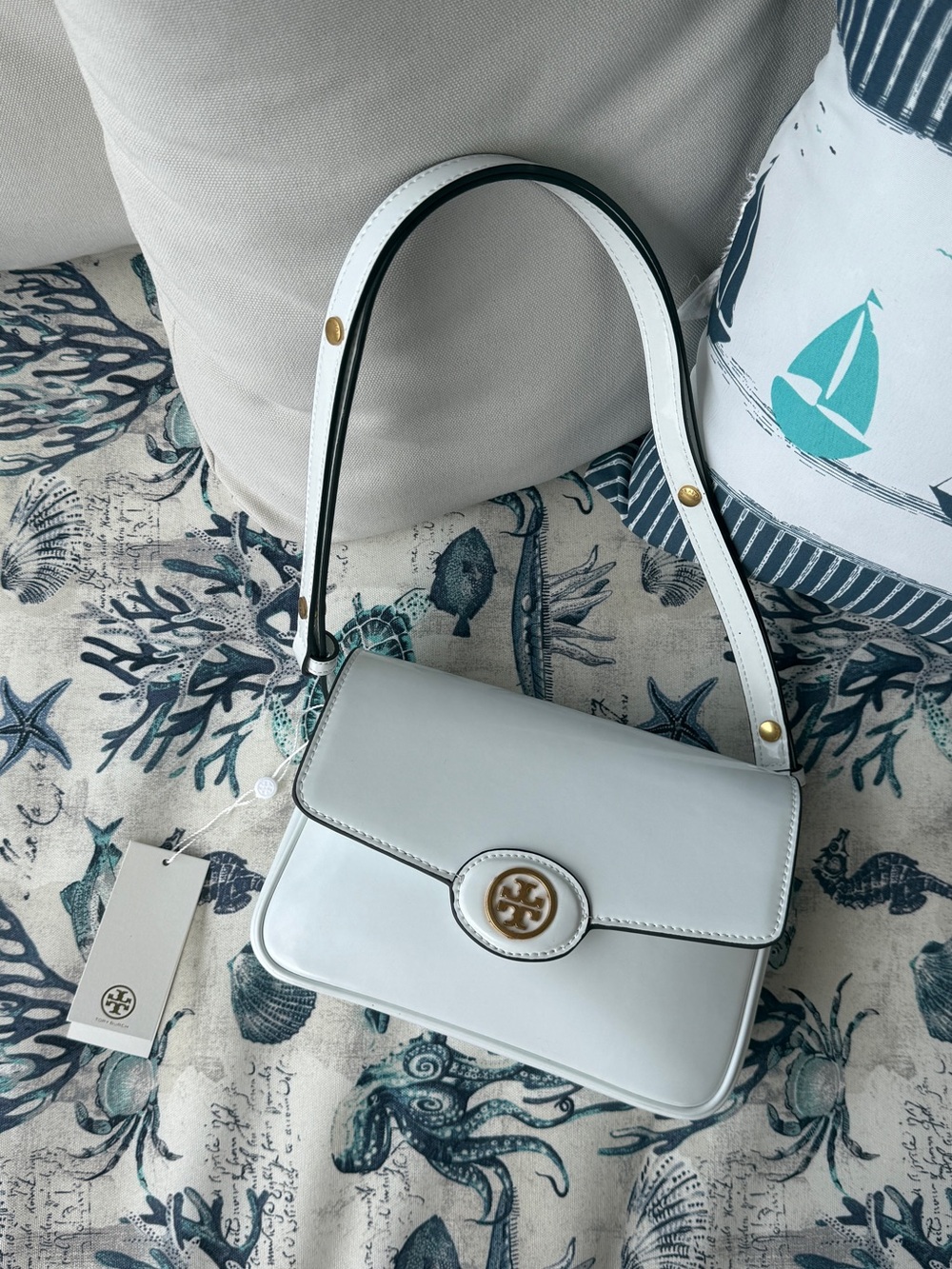 Tory Burch White Leather Shoulder Bag with Gold Logo